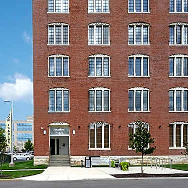 Station Plaza Apartments 1900 Pine St Saint Louis Mo Apartments For Rent Rent Com