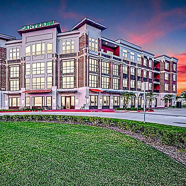Waterford Market 9355 John W Elliott Frisco Tx Apartments For Rent Rent Com