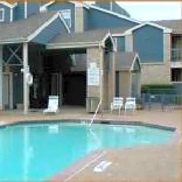Casa Linda 2808 North Saint Augustine Drive Dallas Tx Apartments For Rent Rent Com