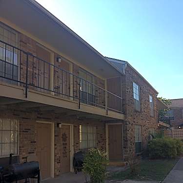 Terrace House 801 Gentleman Rd San Antonio Tx Apartments For Rent Rent Com