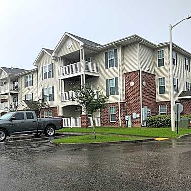 Gates At Biloxi 7285 Woolmarket Rd Biloxi Ms Apartments For Rent Rent Com