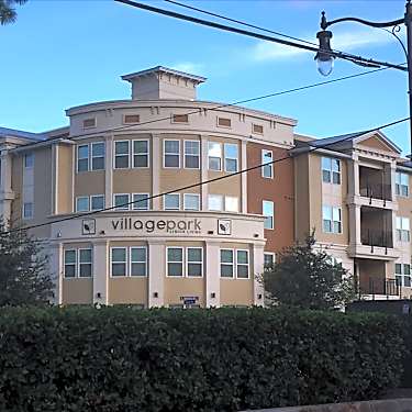 Village Park Senior Living 550 N Denning Dr Winter Park Fl Apartments For Rent Rent Com