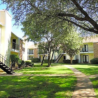 Country Club Villas 4450 Ridgemont Dr Abilene Tx Apartments For Rent Rent Com