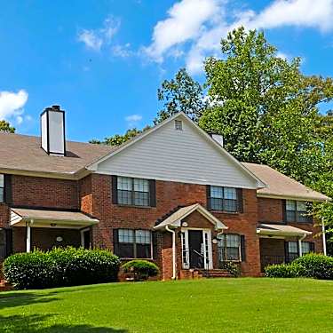 Ashford Meadows 910 Wilton Lane Lilburn Ga Apartments For
