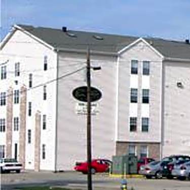 The Millennium 1305 4th St Charleston Il Apartments For Rent Rent Com
