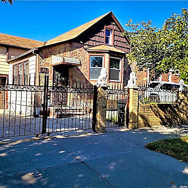 145 10 177th St 145 10 177th St Queens Ny Houses For Rent