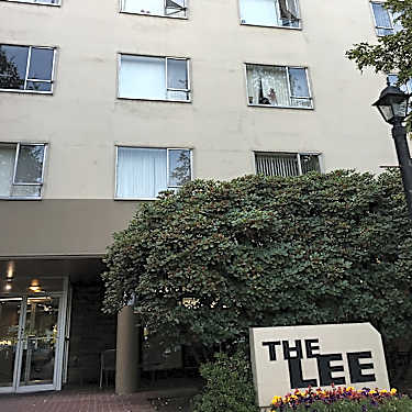 Lee Apartments 585 Winter St Ne Salem Or Apartments For Rent