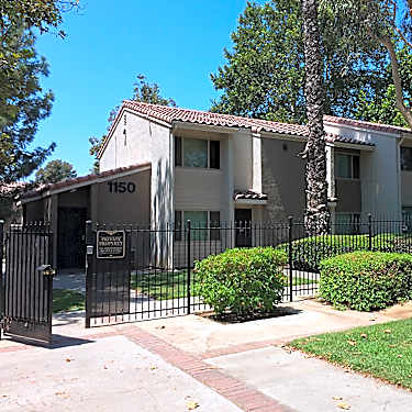 Willow Village 1150 N Willow Ave Rialto Ca Apartments For