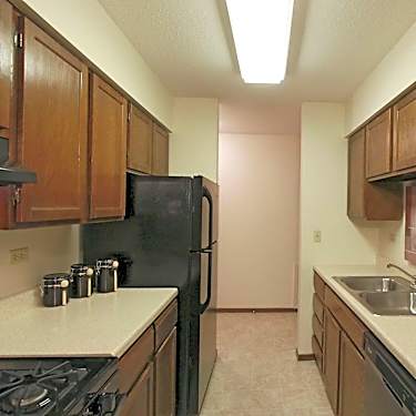 Westside Village 101 North Blake Rd Hopkins Mn Apartments For