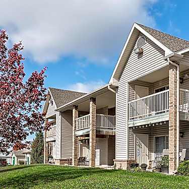 Crosswood Apartments 301 E Center St Rogersville Mo Apartments For Rent Rent Com
