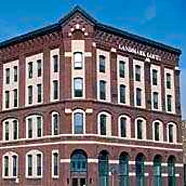 Landmark Artspace Lofts Delaware 201 Wyandotte St Loft 101c Kansas City Mo Apartments For Rent Rent Com