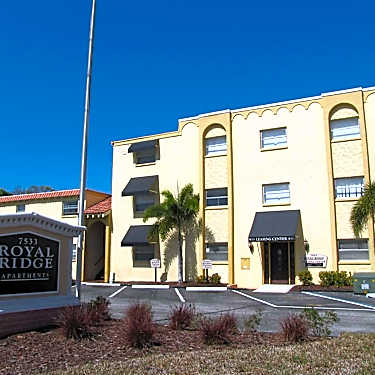 Royal Ridge 7533 38th Ave N Saint Petersburg Fl Apartments For Rent Rent Com