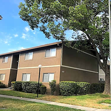 Sutter Apartments 430 Sutter St Manteca Ca Apartments For