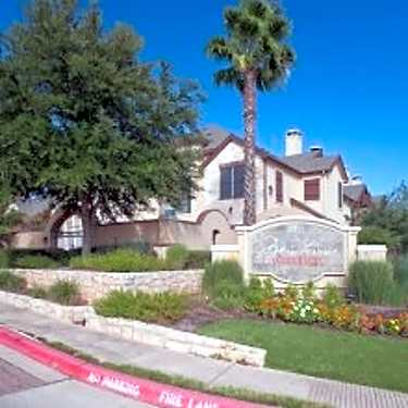 The Landing Round Rock 7711 O Connor Drive Round Rock Tx Apartments For Rent Rent Com