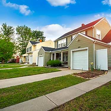 Edgemoor Townhomes 5523 E Plaza Ln Wichita Ks Townhome For Rent Rent Com