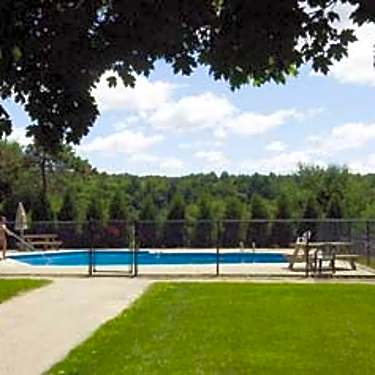 The Pines Apartments 311 323 Maple Avenue Keene Nh Apartments For Rent Rent Com