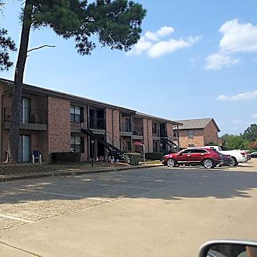 Hollyview 7101 Waljim St Tyler Tx Apartments For Rent Rent Com
