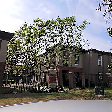 Seasons Senior Apartments At Ontario Gateway Plaza 955 N Palmetto Ave Ontario Ca Apartments For Rent Rent Com
