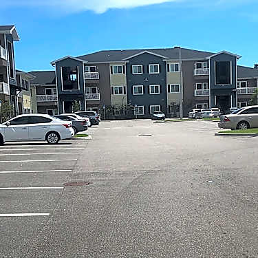 Parkside Commons Apartments 6770 Park Blvd Pinellas Park Fl Apartments For Rent Rent Com