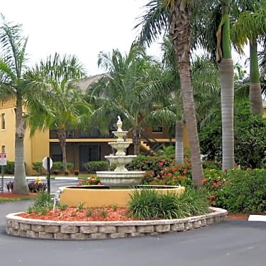 Mystic Gardens 5301 Summerlin Road Fort Myers Fl Apartments