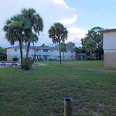 Heritage Apartments 1850 S Park Ave Titusville Fl Apartments