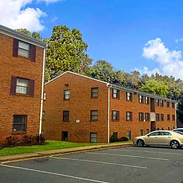 James Crossing 800 Greenfield Drive Lynchburg Va Apartments
