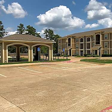 Eagles Landing 3088 Old Omen Rd Tyler Tx Apartments For Rent Rent Com