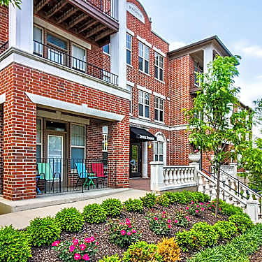 Founders At Union Hill 2929 Mcgee Street Trafficway Kansas