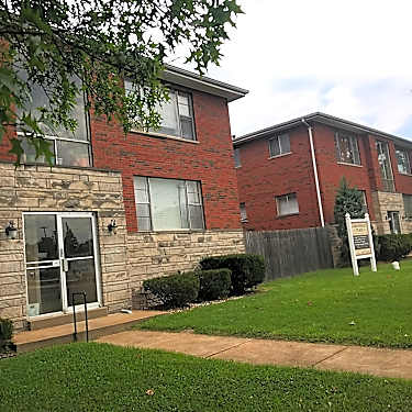 Carondelet Place 6321 S Grand Saint Louis Mo Apartments For Rent Rent Com