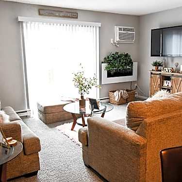 View Photos Yorktowne Pointe Townhomes