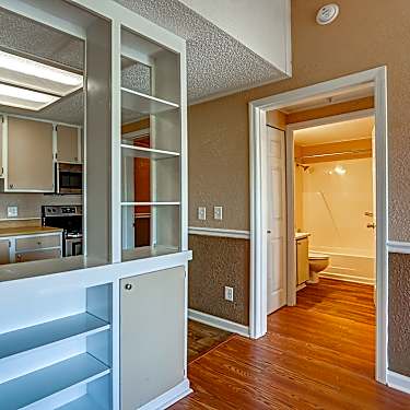 Stratford Apartments 1300 Nashville Pike Gallatin Tn