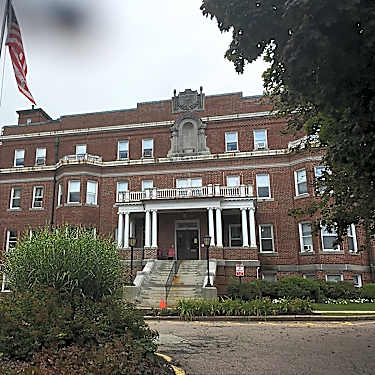 Academy Knoll 22 Broad St Marlborough Ma Apartments For Rent