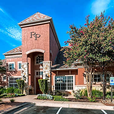 Regency Park 401 Little Texas Lane Austin Tx Apartments For Rent Rent Com