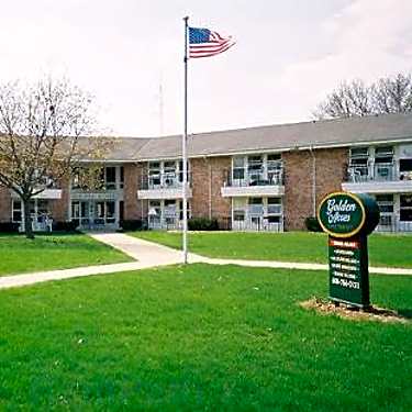 Golden Acres Apartments 1601 North Randall Avenue Janesville Wi Apartments For Rent Rent Com