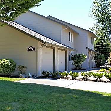 Royal Crest Townhomes 2710 Ne 86th Avenue Vancouver Wa Townhome For Rent Rent Com