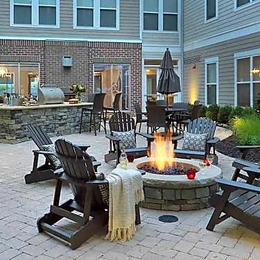Avalon At The Pointe 4380 Eastgate Blvd Cincinnati Oh Apartments For Rent Rent Com
