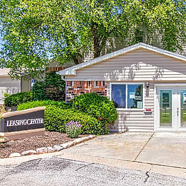 Terrace Garden Townhomes 10100 Grand Plz Omaha Ne Apartments For Rent Rent Com