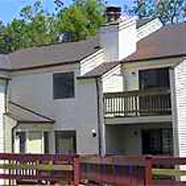 Foxfire West Apartments 360 South Rosenberger Avenue Evansville In Apartments For Rent Rent Com