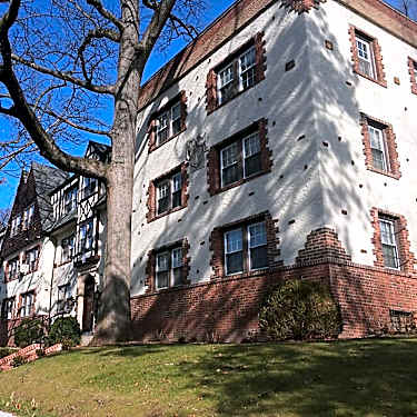 Boulevard Apartments 1495 1499 Ella Grasso Boulevard New Haven Ct Apartments For Rent Rent Com