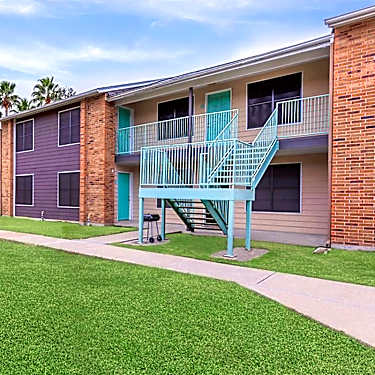 The Estates 3720 Brookside Dr Corpus Christi Tx Apartments For Rent Rent Com