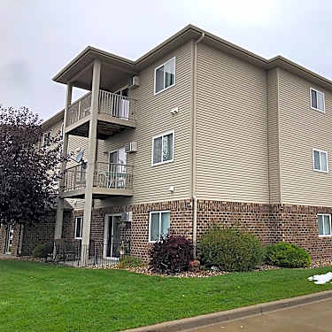 Woodstone Apartments 4385 Calico Dr S Fargo Nd Apartments For