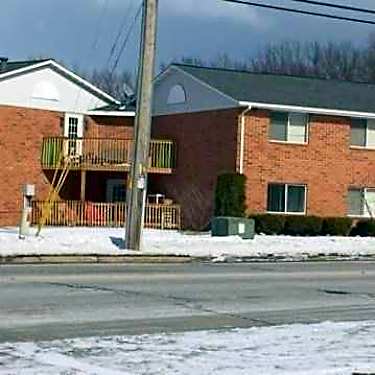 Bayview Estates Apartments 2701 Humboldt Road Apt 1 Green Bay Wi Apartments For Rent Rent Com