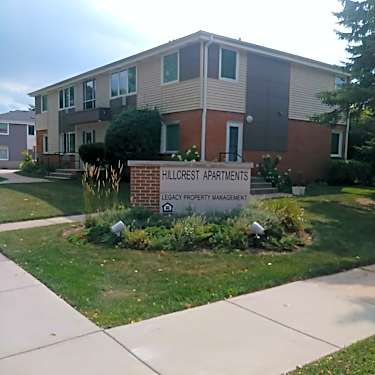 Hillcrest Apartments 1804 S Grand Ave Waukesha Wi Apartments