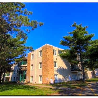Lincoln Estates 2710 9th Lane Anoka Mn Apartments For Rent Rent Com
