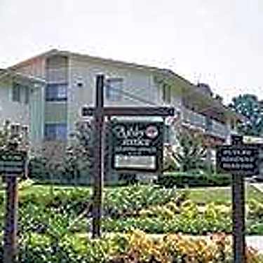 Ashley Terrace 812 Brook Hill Road Richmond Va Apartments For Rent Rent Com