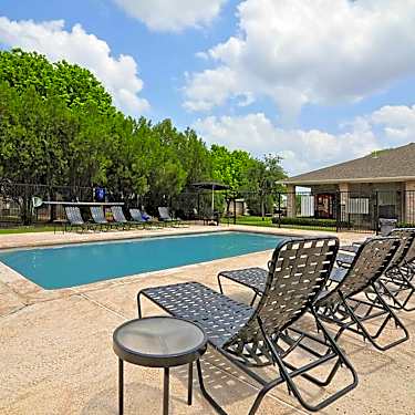 Encino Park Apartments 4022 Green Meadow Drive San Angelo Tx Apartments For Rent Rent Com