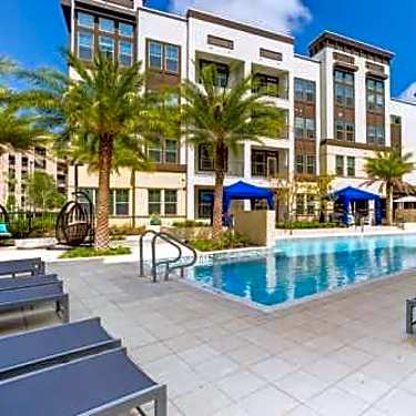 Nine12 Gateway 912 Innovation Way Altamonte Springs Fl Apartments For Rent Rent Com
