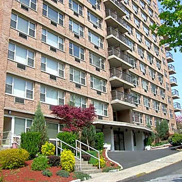 The Carlton Plaza 26 Strawberry Hill Avenue Stamford Ct