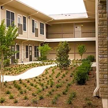 Notre Dame Court 801 S Madison Ave Dallas Tx Apartments For Rent Rent Com