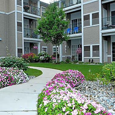 All Seasons Rochester Senior Living 175 E Nawakwa Rd Rochester Hills Mi Apartments For Rent Rent Com